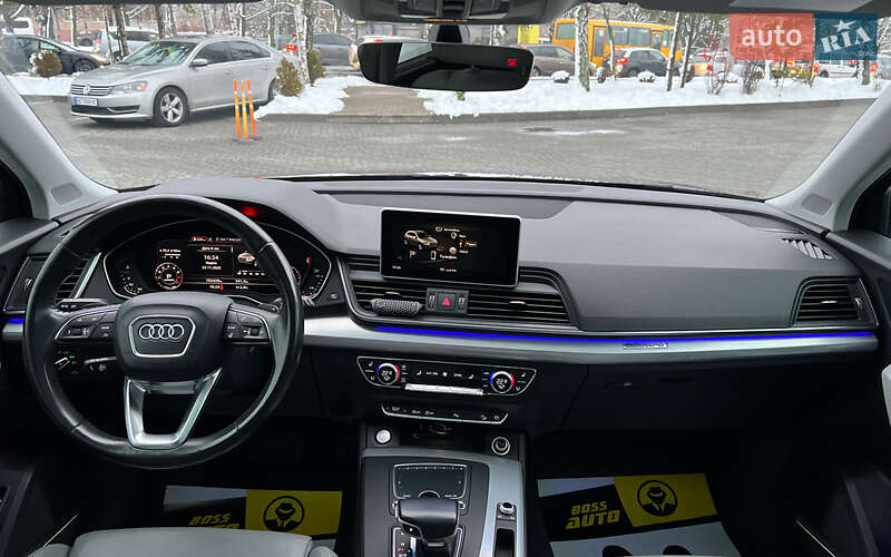 Внедорожник / Кроссовер Audi Q5 2017 в Львове