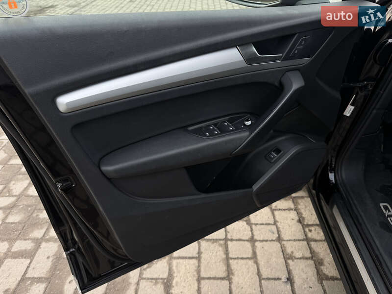 Позашляховик / Кросовер Audi Q5 2017 в Ковелі