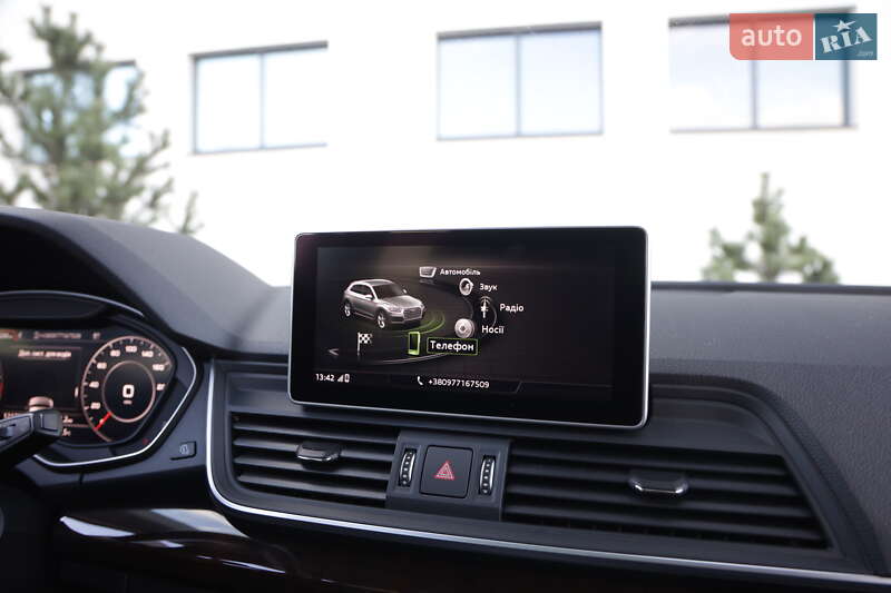 Позашляховик / Кросовер Audi Q5 2018 в Луцьку