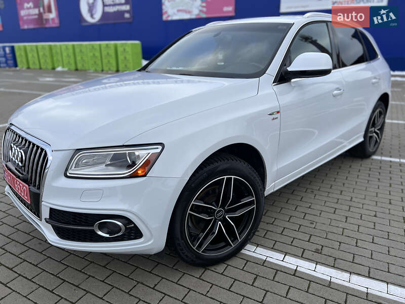 Позашляховик / Кросовер Audi Q5 2017 в Нововолинську