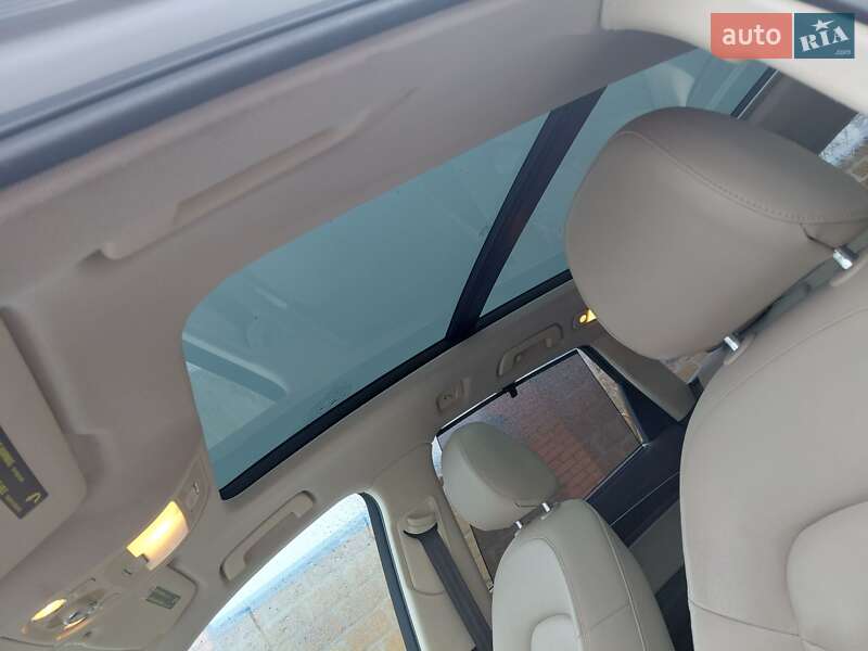 Внедорожник / Кроссовер Audi Q5 2012 в Золочеве