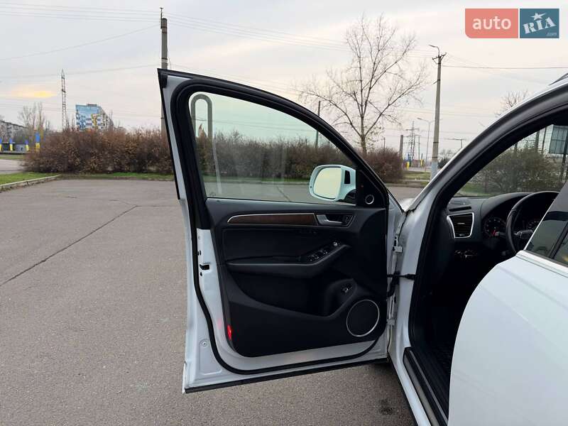 Позашляховик / Кросовер Audi Q5 2015 в Кривому Розі фото 35 Позашляховик / Кросовер Audi Q5 2015 в Кривому Розі