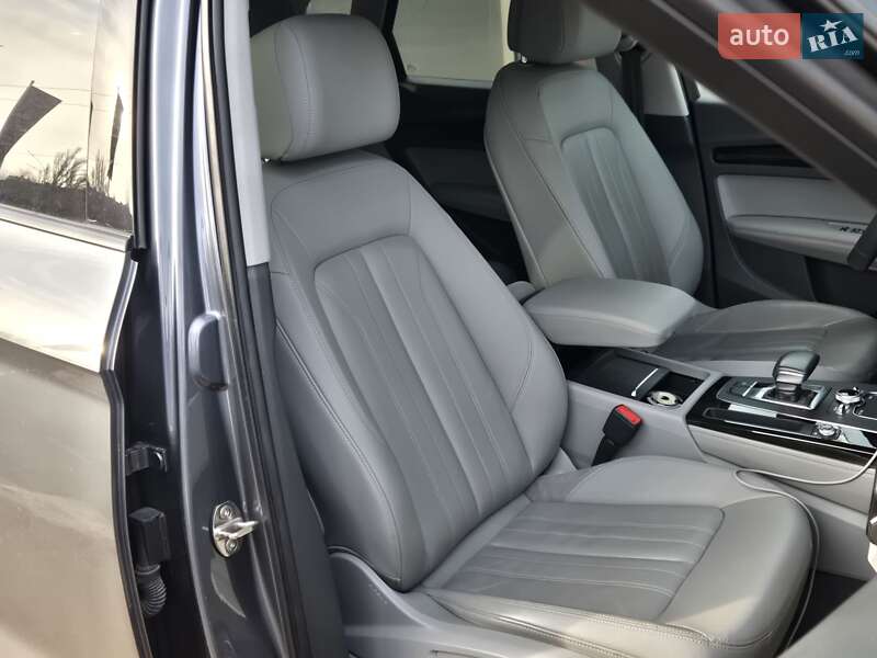 Внедорожник / Кроссовер Audi Q5 2019 в Киеве