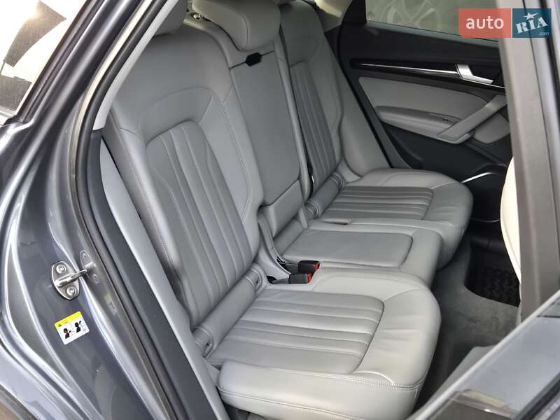 Внедорожник / Кроссовер Audi Q5 2019 в Киеве