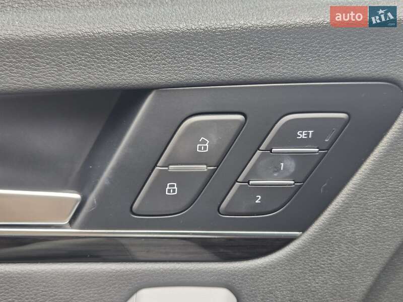 Внедорожник / Кроссовер Audi Q5 2019 в Киеве