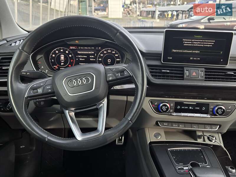 Внедорожник / Кроссовер Audi Q5 2019 в Киеве