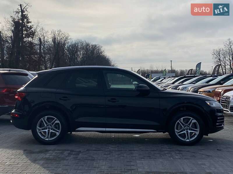 Позашляховик / Кросовер Audi Q5 2018 в Києві