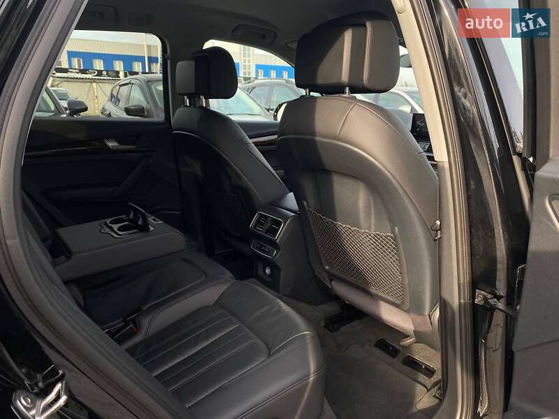 Позашляховик / Кросовер Audi Q5 2018 в Києві