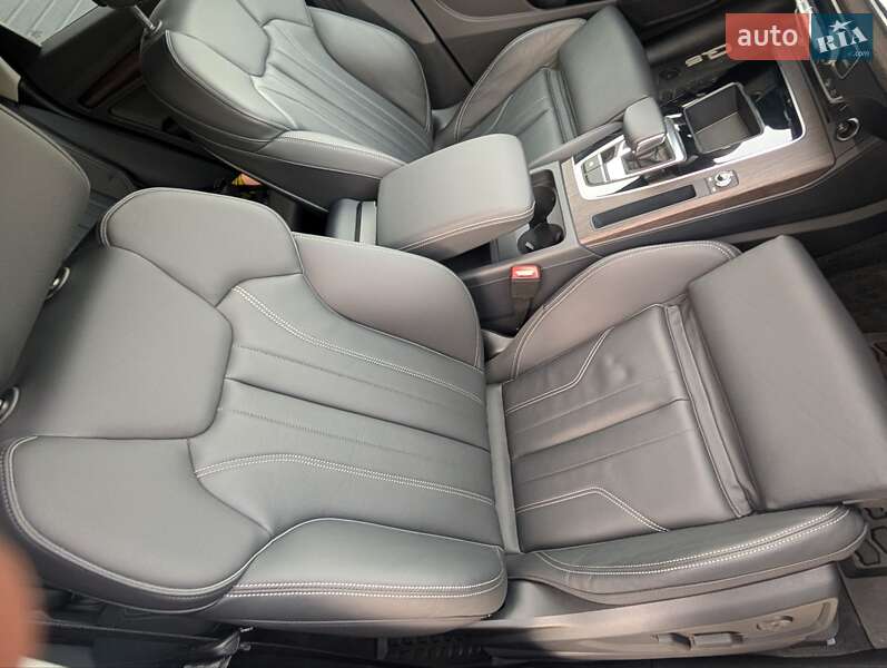 Позашляховик / Кросовер Audi Q5 2024 в Борисполі