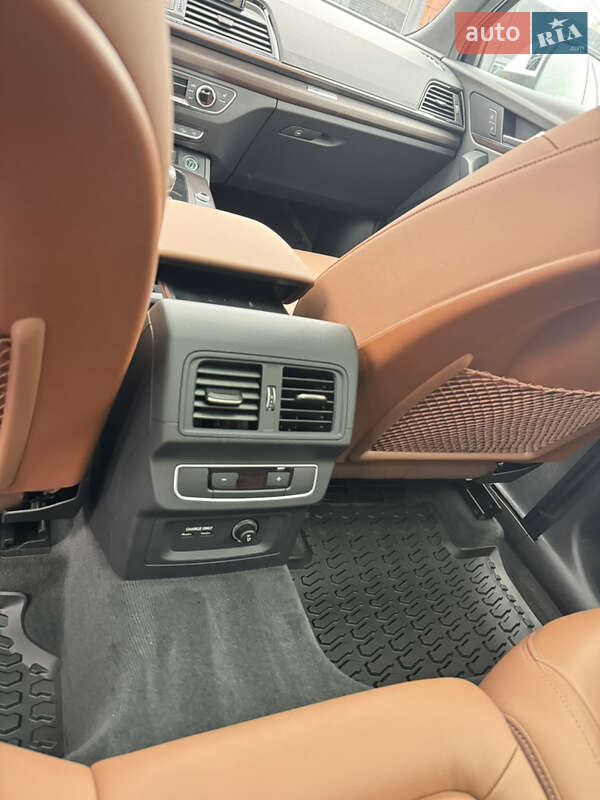 Внедорожник / Кроссовер Audi Q5 2023 в Ужгороде фото 15 Внедорожник / Кроссовер Audi Q5 2023 в Ужгороде