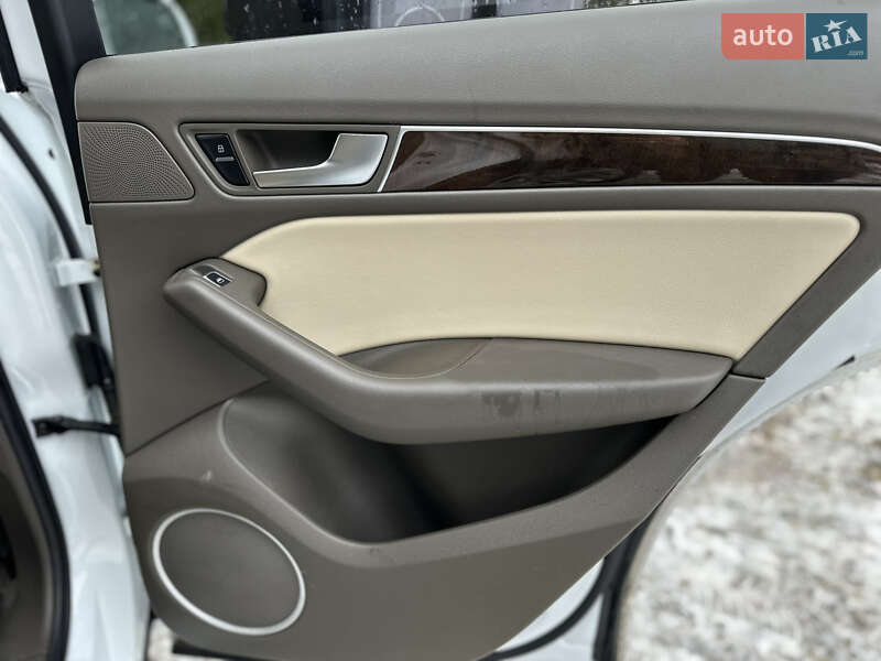 Внедорожник / Кроссовер Audi Q5 2012 в Львове