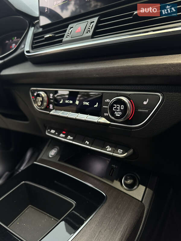 Внедорожник / Кроссовер Audi Q5 2021 в Тернополе фото 38 Внедорожник / Кроссовер Audi Q5 2021 в Тернополе
