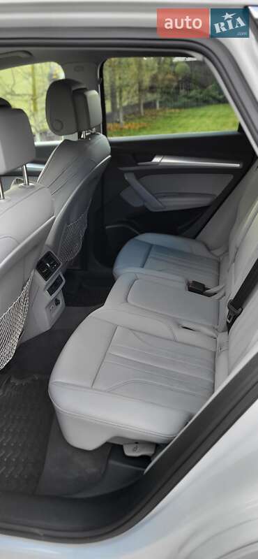 Внедорожник / Кроссовер Audi Q5 2023 в Виннице