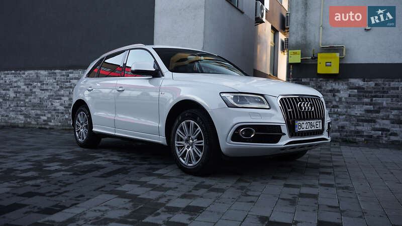 Позашляховик / Кросовер Audi Q5 2012 в Львові