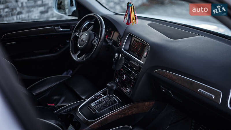 Позашляховик / Кросовер Audi Q5 2012 в Львові