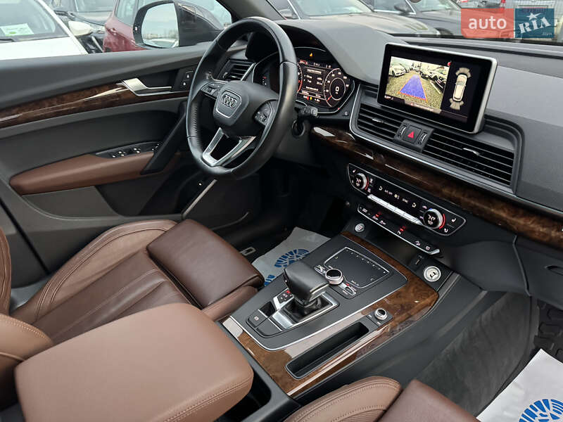 Внедорожник / Кроссовер Audi Q5 2017 в Ивано-Франковске