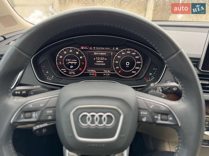 Внедорожник / Кроссовер Audi Q5 2017 в Стрые