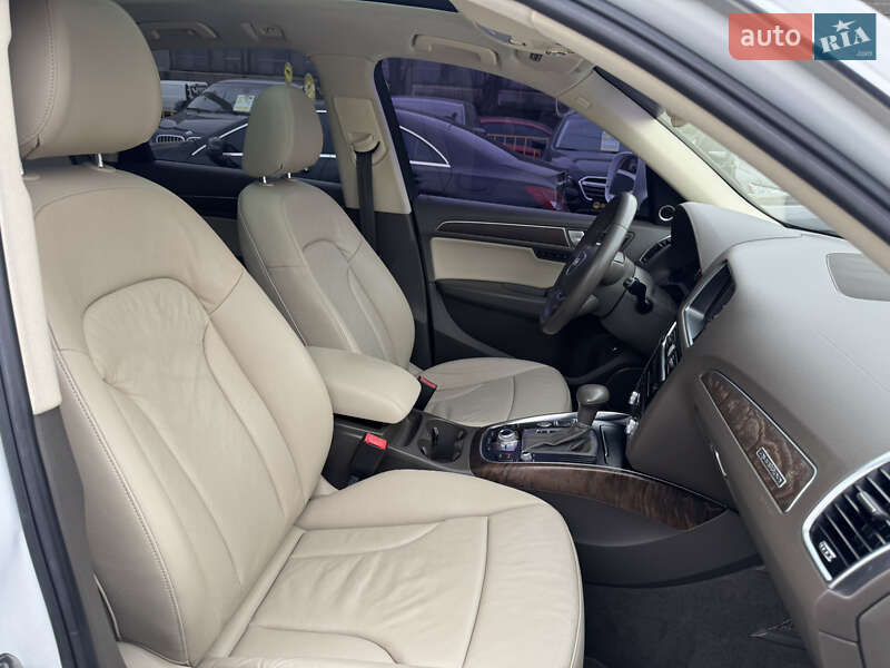 Внедорожник / Кроссовер Audi Q5 2014 в Днепре