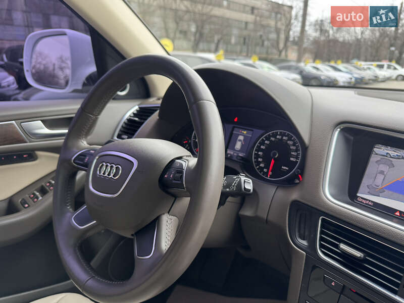 Внедорожник / Кроссовер Audi Q5 2014 в Днепре