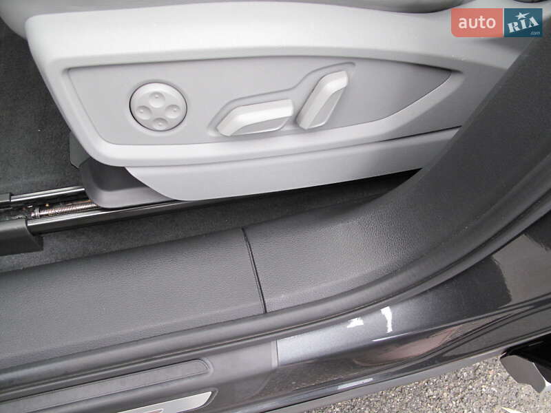 Внедорожник / Кроссовер Audi Q5 2023 в Киеве фото 44 Внедорожник / Кроссовер Audi Q5 2023 в Киеве