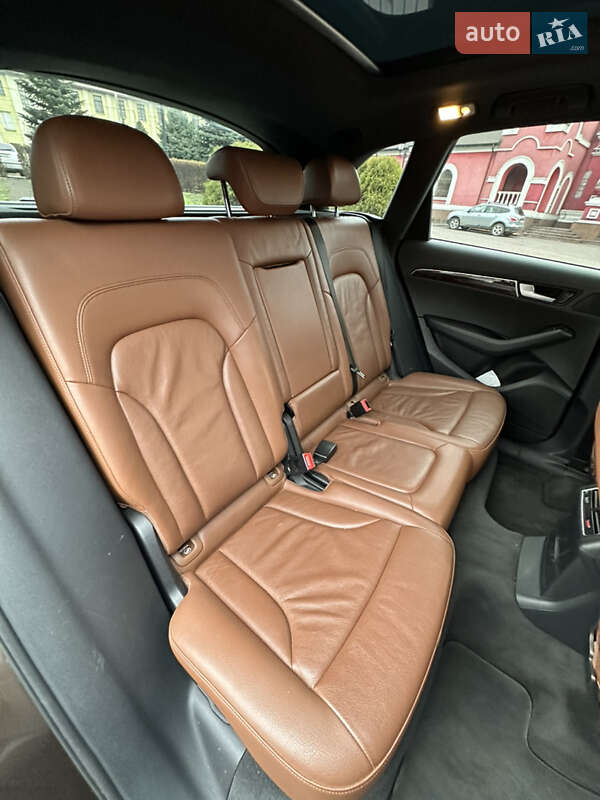 Внедорожник / Кроссовер Audi Q5 2012 в Днепре