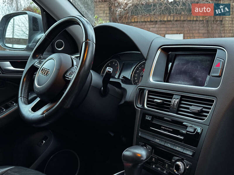 Внедорожник / Кроссовер Audi Q5 2015 в Киеве