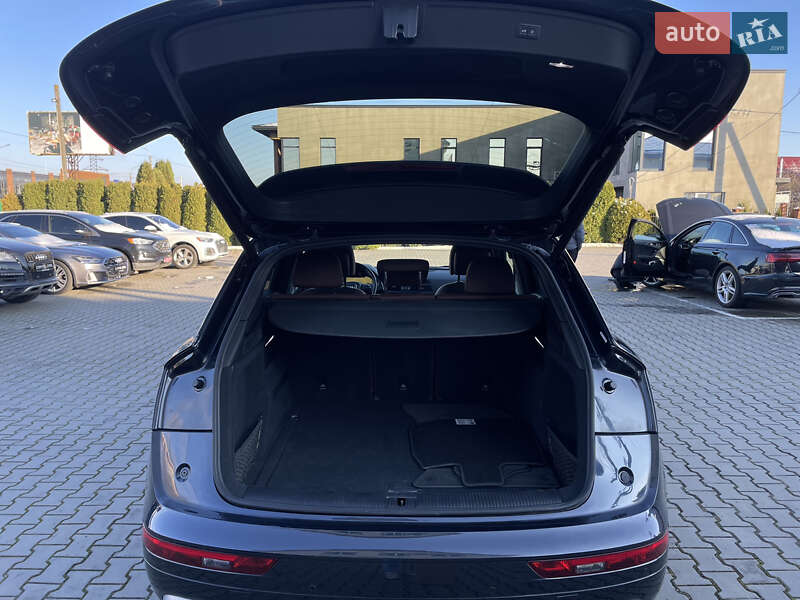 Позашляховик / Кросовер Audi Q5 2019 в Луцьку фото 26 Позашляховик / Кросовер Audi Q5 2019 в Луцьку