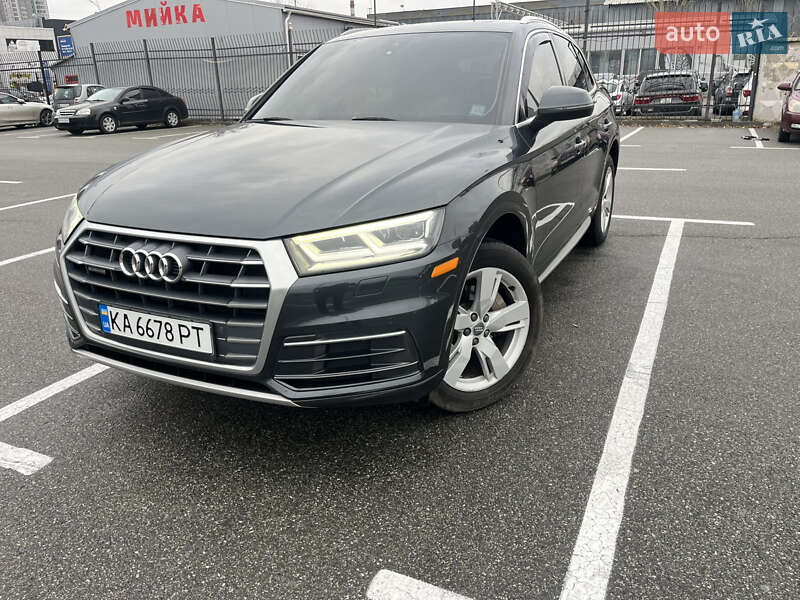 Внедорожник / Кроссовер Audi Q5 2017 в Киеве