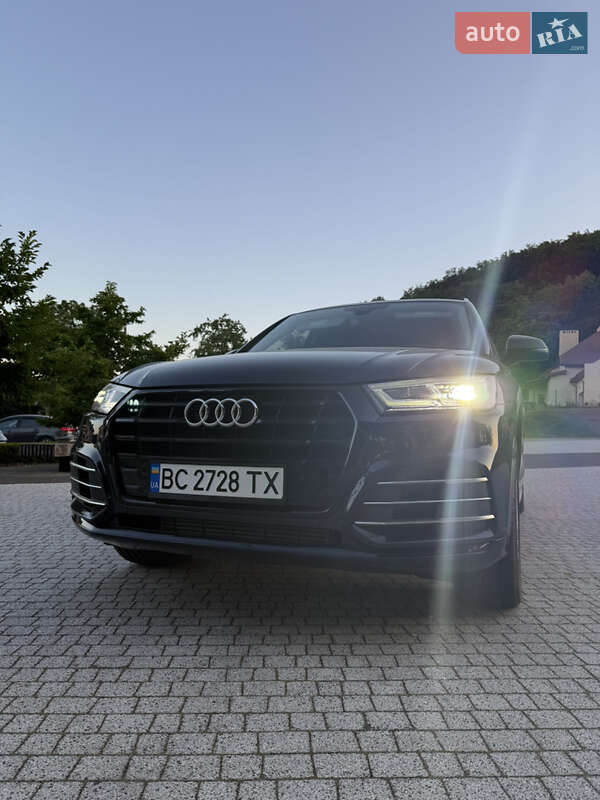 Внедорожник / Кроссовер Audi Q5 2020 в Львове