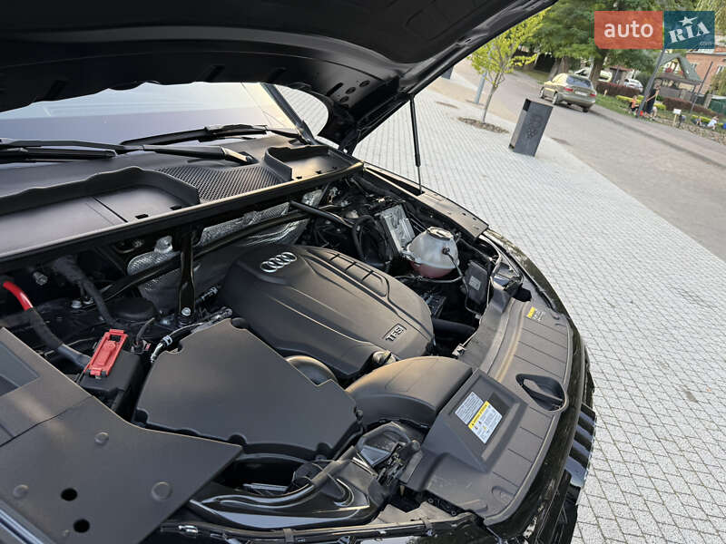 Внедорожник / Кроссовер Audi Q5 2020 в Львове