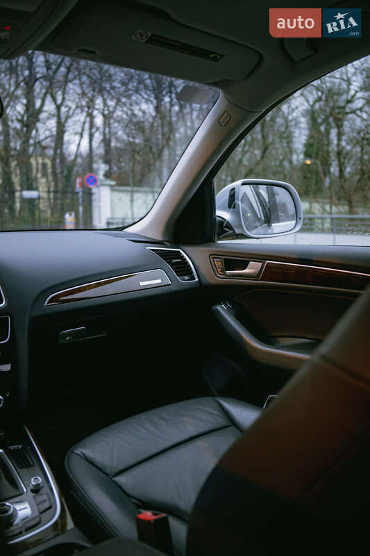 Внедорожник / Кроссовер Audi Q5 2015 в Одессе