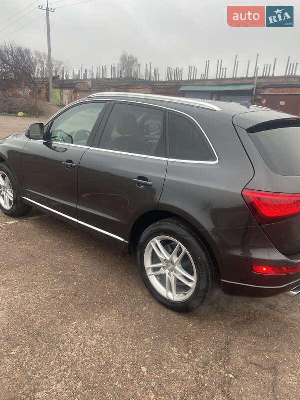 Позашляховик / Кросовер Audi Q5 2013 в Чернігові