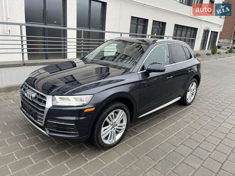 Внедорожник / Кроссовер Audi Q5 2019 в Ровно