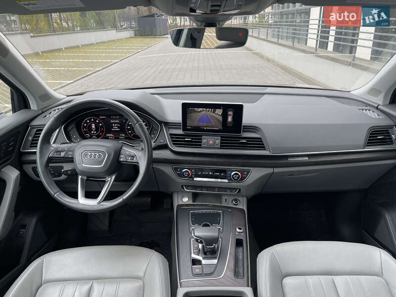 Внедорожник / Кроссовер Audi Q5 2019 в Ровно