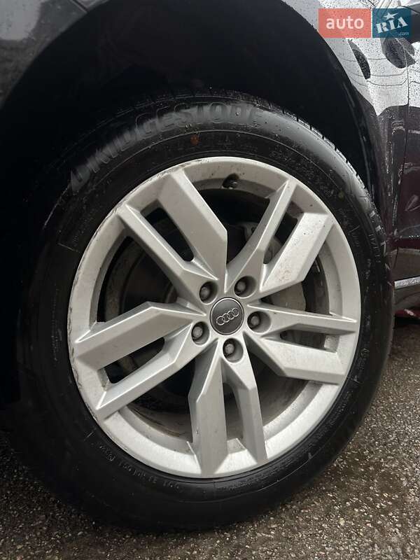 Внедорожник / Кроссовер Audi Q5 2015 в Сумах