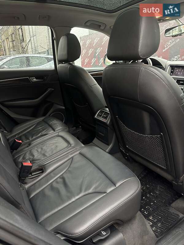 Внедорожник / Кроссовер Audi Q5 2015 в Сумах