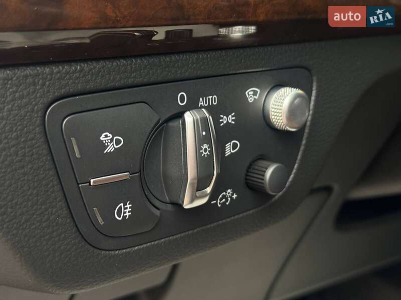 Позашляховик / Кросовер Audi Q5 2020 в Одесі