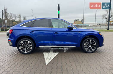 Позашляховик / Кросовер Audi Q5 2021 в Києві