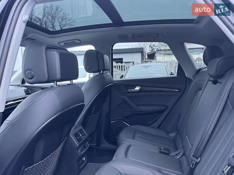 Внедорожник / Кроссовер Audi Q5 2019 в Тернополе