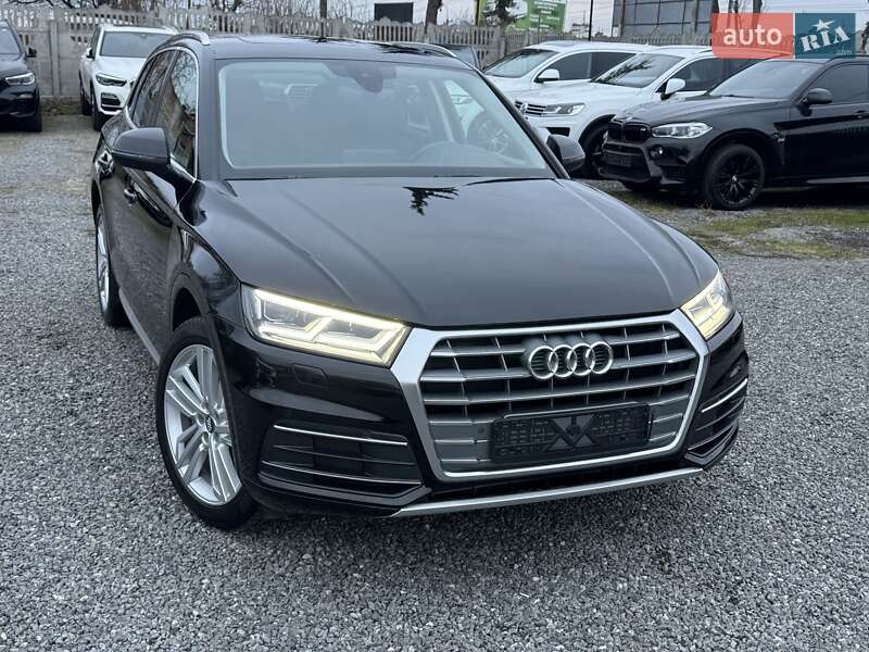 Внедорожник / Кроссовер Audi Q5 2019 в Тернополе