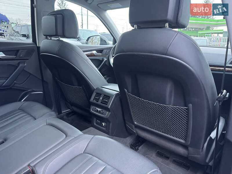 Внедорожник / Кроссовер Audi Q5 2019 в Тернополе