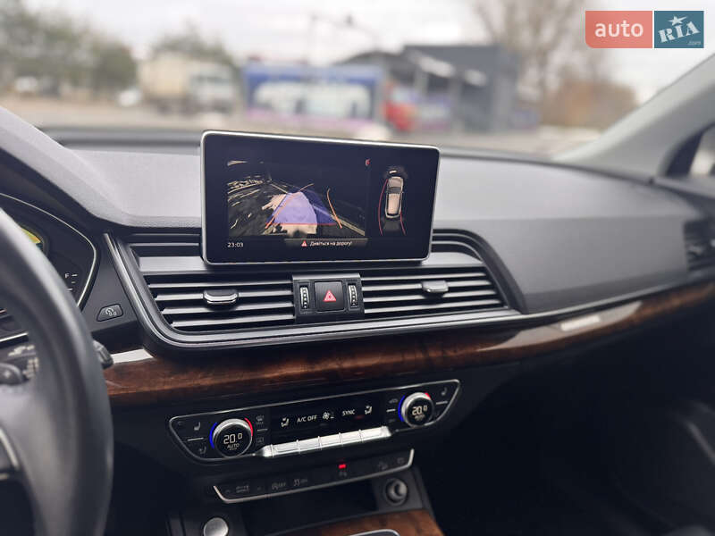 Внедорожник / Кроссовер Audi Q5 2017 в Самборе