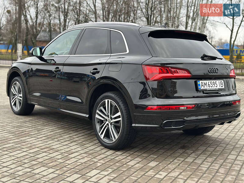 Внедорожник / Кроссовер Audi Q5 2019 в Житомире