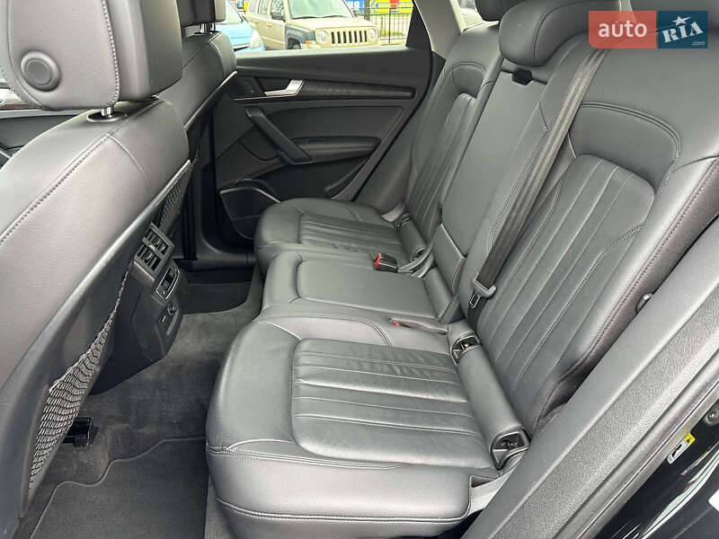 Внедорожник / Кроссовер Audi Q5 2019 в Житомире