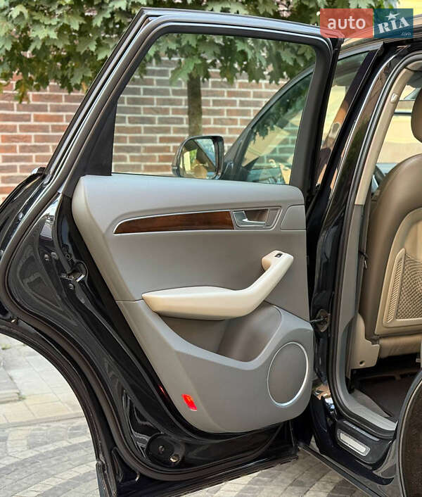 Позашляховик / Кросовер Audi Q5 2010 в Тернополі фото 32 Позашляховик / Кросовер Audi Q5 2010 в Тернополі