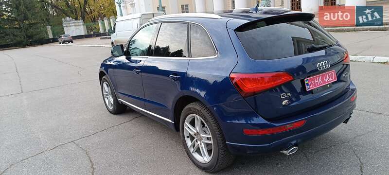Внедорожник / Кроссовер Audi Q5 2013 в Желтых Водах