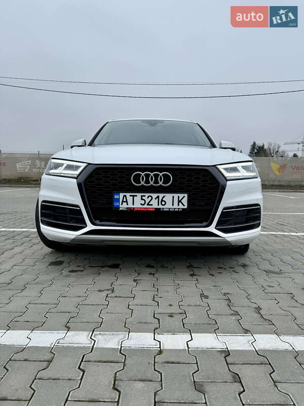 Внедорожник / Кроссовер Audi Q5 2018 в Ивано-Франковске
