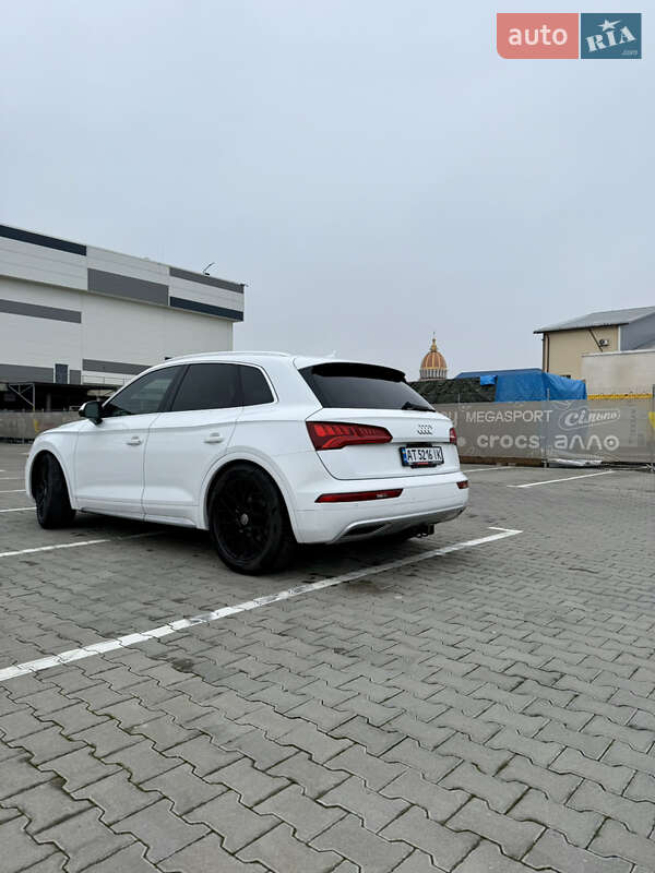 Внедорожник / Кроссовер Audi Q5 2018 в Ивано-Франковске