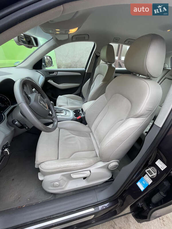 Позашляховик / Кросовер Audi Q5 2011 в Києві