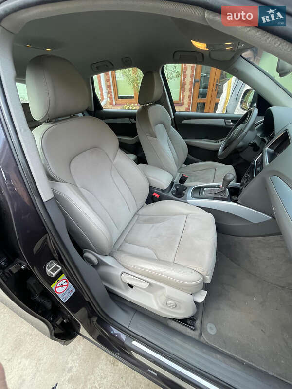 Позашляховик / Кросовер Audi Q5 2011 в Києві